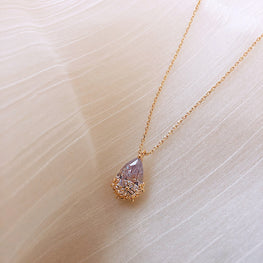 Colgante de Gota de Cristal Ajustable – Joyería Fina de Alta Gama