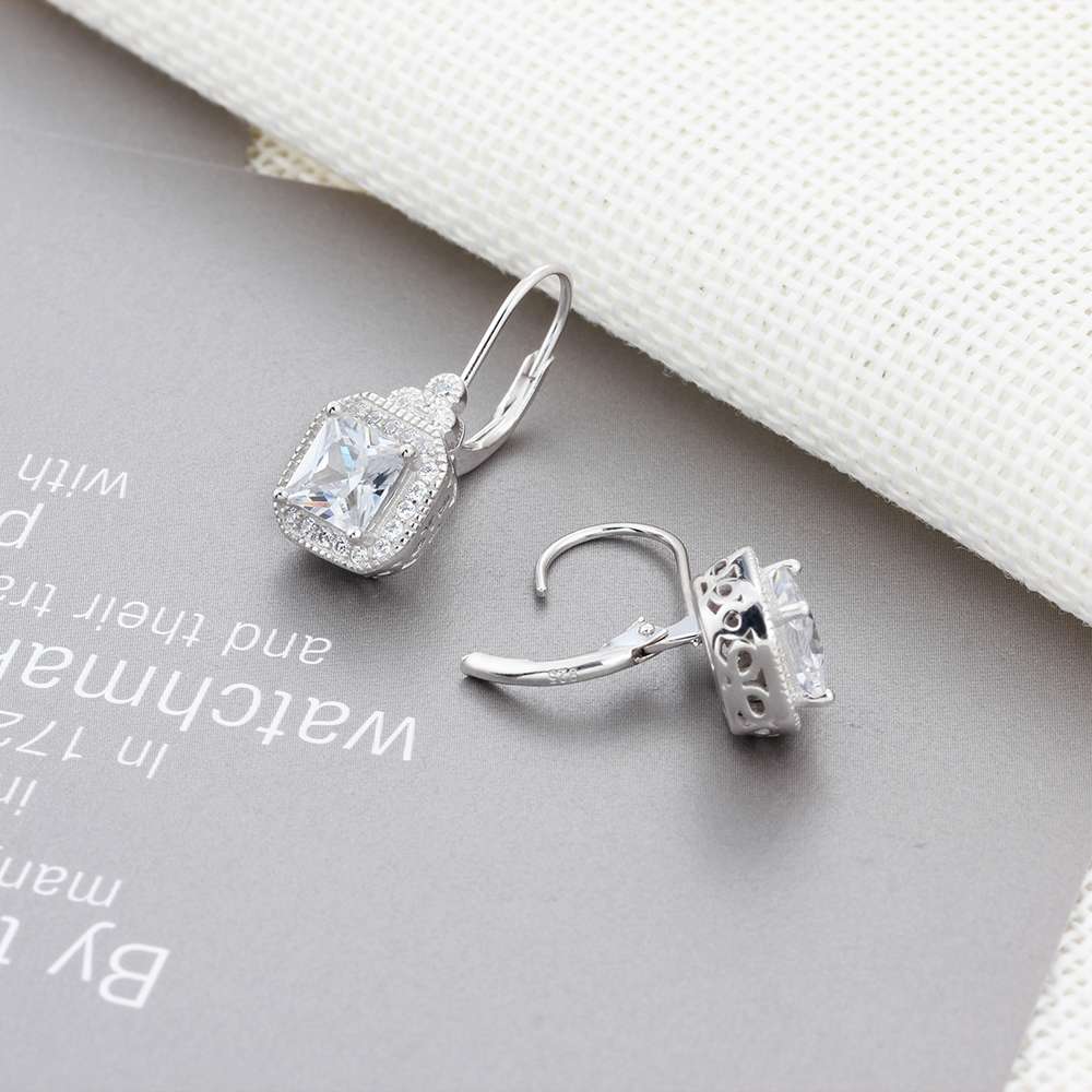 PrimeCrate™ Diamond Glow Earrings PrimeCrate™ Diamond Glow Earrings