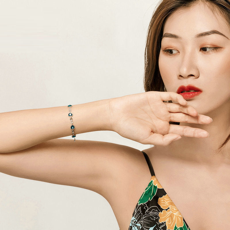 Love S925 Sterling Silver Bracelet – Timeless Minimalist Elegance Love S925 Sterling Silver Bracelet – Timeless Minimalist Elegance