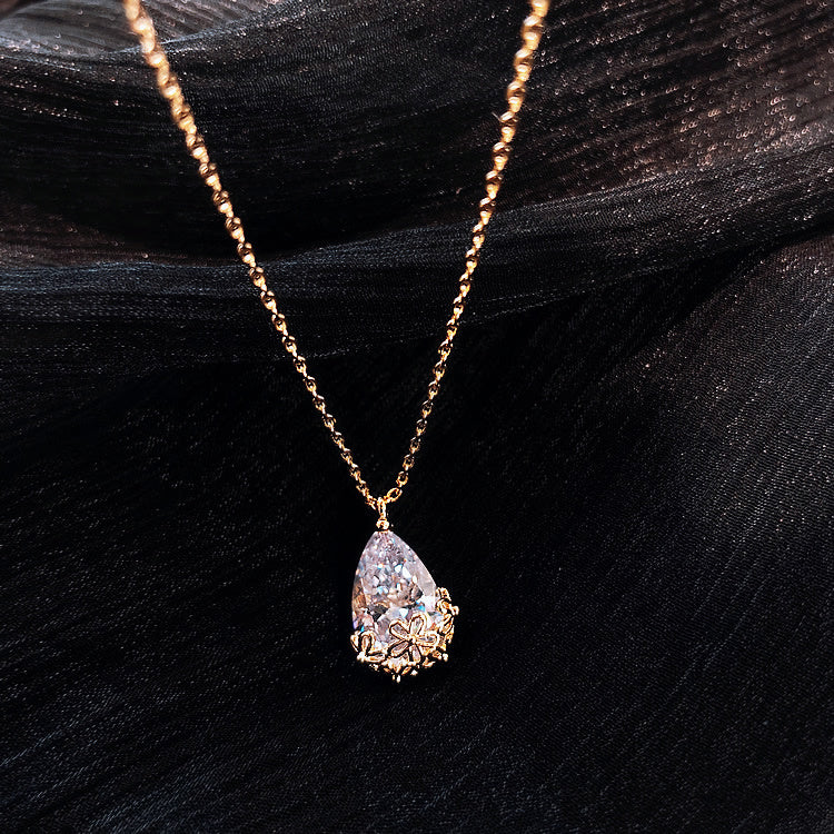 Colgante de Gota de Cristal Ajustable – Joyería Fina de Alta Gama