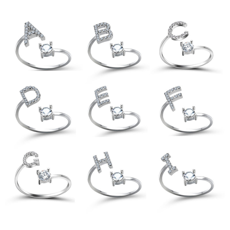 Anillo Ajustable con Letra Inicial — Joyería Fina Personalizada de Lujo