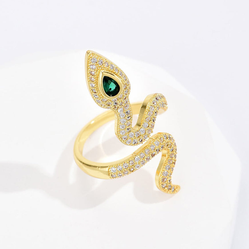 Elegant Gold Wrap Statement Ring