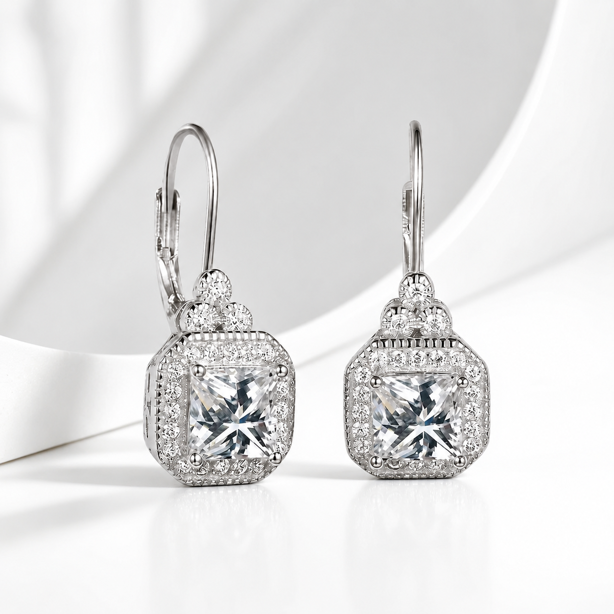 PrimeCrate™ Diamond Glow Earrings